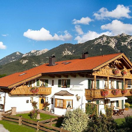 Gaestehaus Alpenparadies Krun Exterior photo